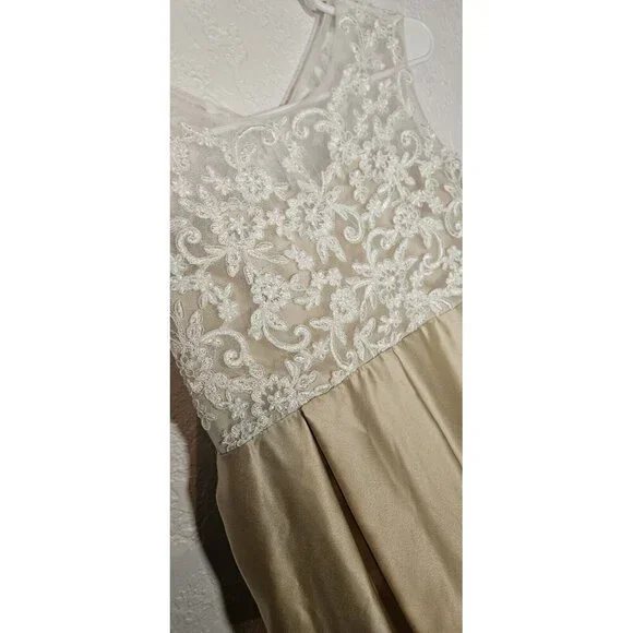 Nwt JJ'S house girls Dress Size 12 Special Occasion Lace Gold Cream Button Zip